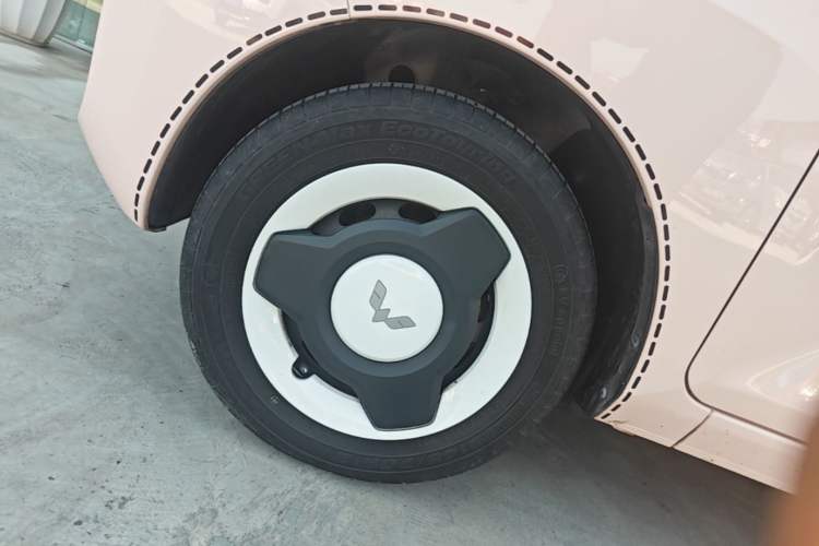 Used Wuling Hongguang MINIEV 2021 Macaron Premium Model – Lithium-NMC Left Front Wheel Hub