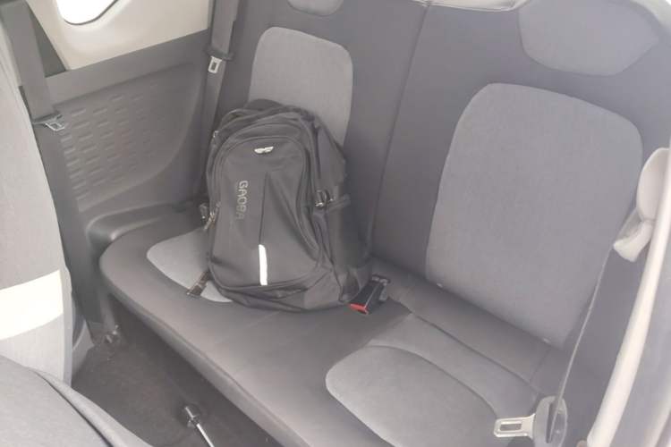 Used Wuling Hongguang MINIEV 2021 Macaron Premium Model – Lithium Iron Phosphate Left Rear Seat