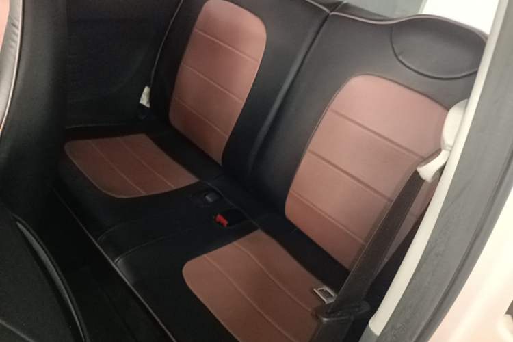 Used Wuling Hongguang MINIEV 2021 Macaron Fashion Edition Lithium-Ion Battery Left Rear Seat