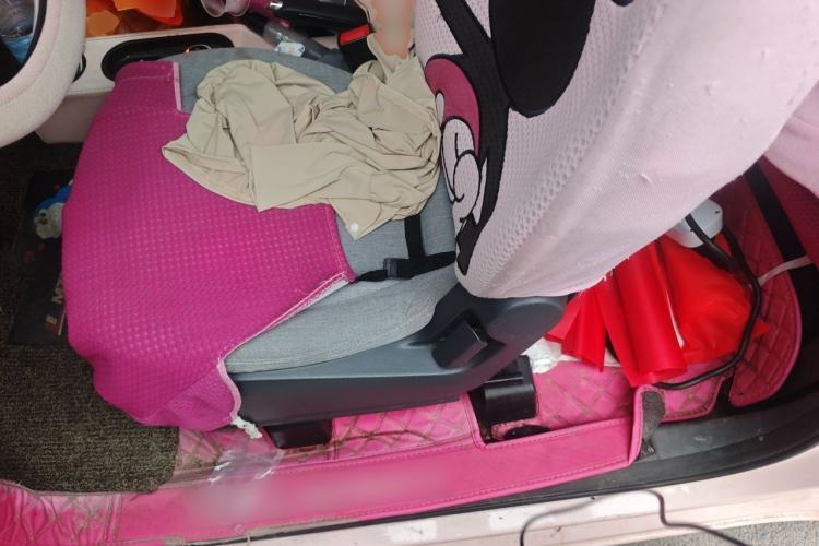 Used Wuling Hongguang MINIEV 2021 Macaron Fashion Edition Lithium-Ion Battery Left Rear Seat