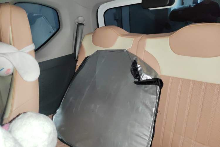 Used Wuling Hongguang MINIEV 2021 Macaron Premium Model – Lithium Iron Phosphate Left Rear Seat
