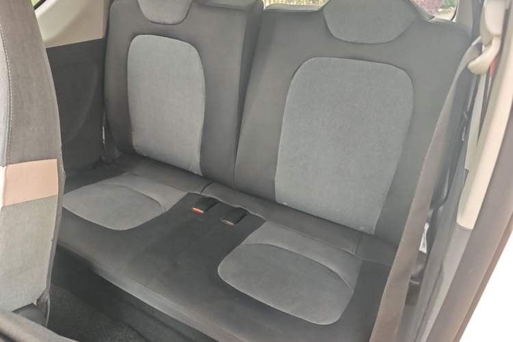 Used Wuling Hongguang MINIEV 2021 Macaron Fashion Edition Lithium-Ion Battery Left Rear Seat