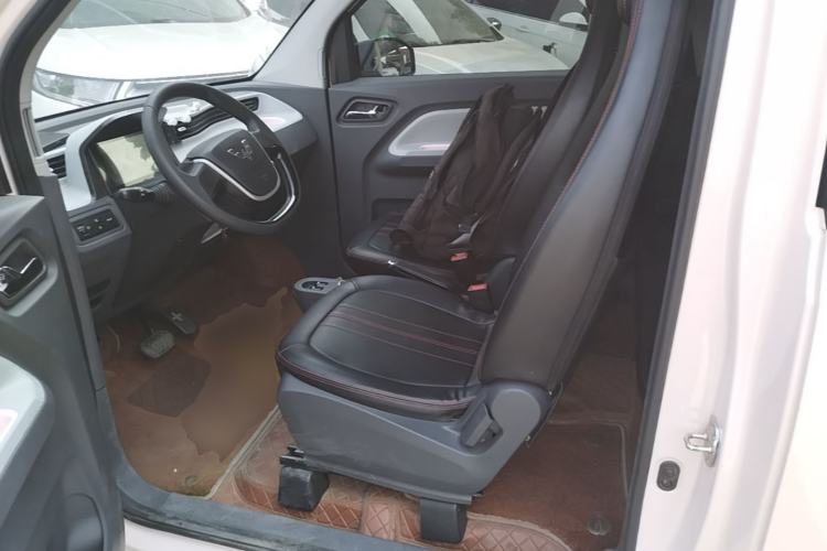 Used Wuling Hongguang MINIEV 2021 Macaron Fashion Model Lithium Iron Phosphate Left Rear Seat