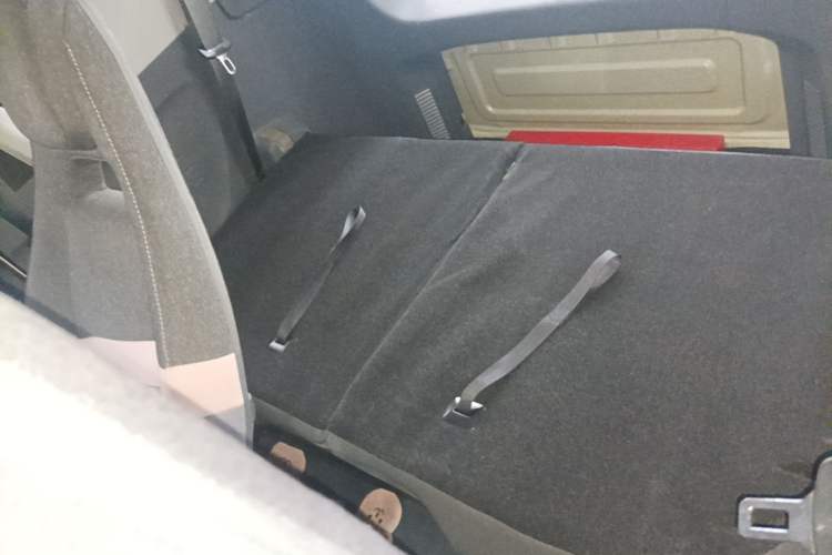 Used Wuling Hongguang MINIEV 2021 Macaron Premium Model – Lithium Iron Phosphate Left Rear Seat