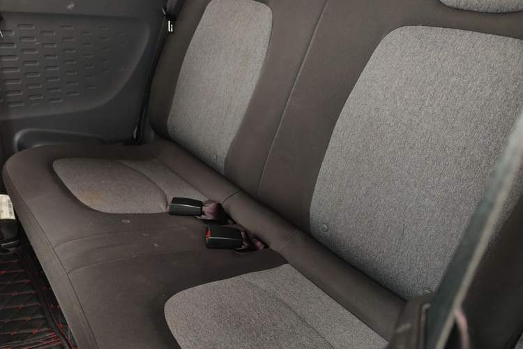 Used Wuling Hongguang MINIEV 2021 Macaron Premium Model – Lithium-NMC Left Rear Seat