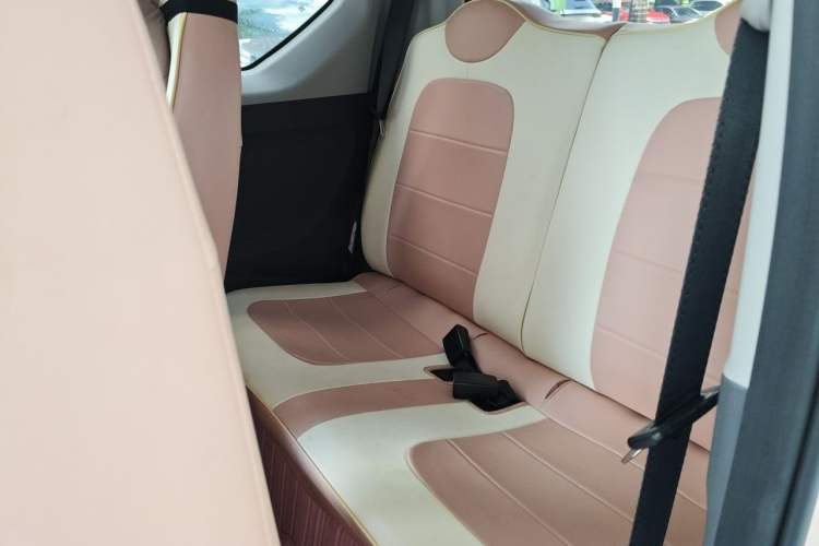 Used Wuling Hongguang MINIEV 2021 Macaron Premium Model – Lithium Iron Phosphate Left Rear Seat