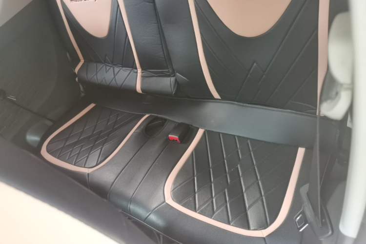 Used Wuling Hongguang MINIEV 2021 Macaron Premium Model – Lithium Iron Phosphate Left Rear Seat