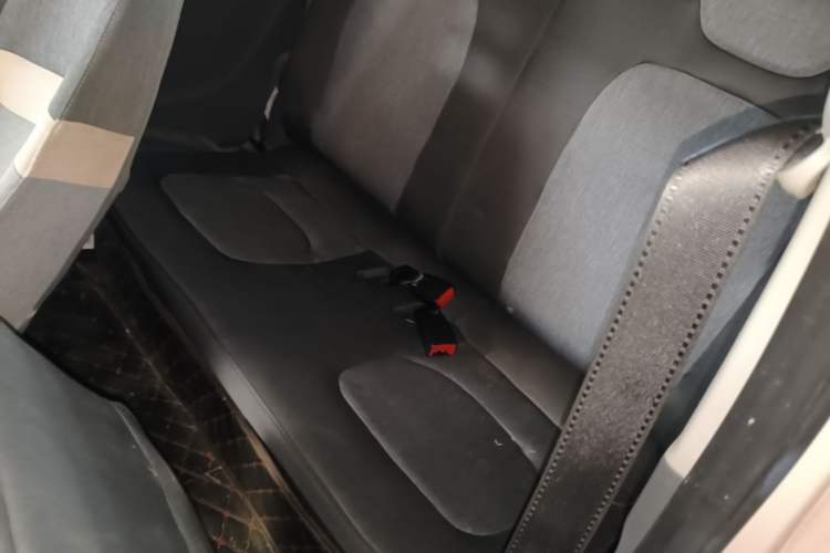 Used Wuling Hongguang MINIEV 2021 Macaron Fashion Model Lithium Iron Phosphate Left Rear Seat