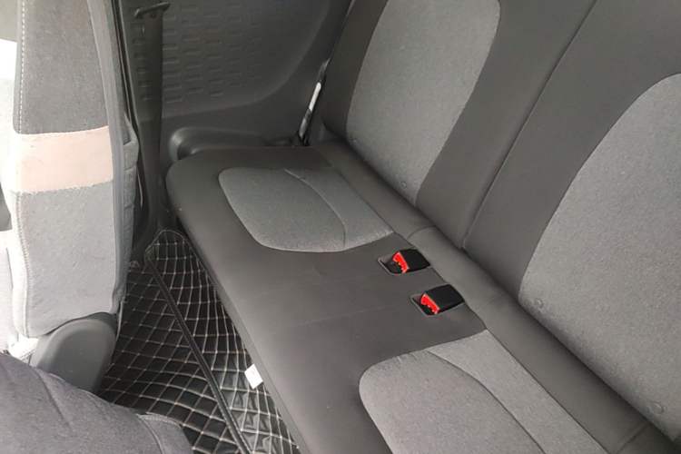 Used Wuling Hongguang MINIEV 2021 Macaron Fashion Model Lithium Iron Phosphate Left Rear Seat