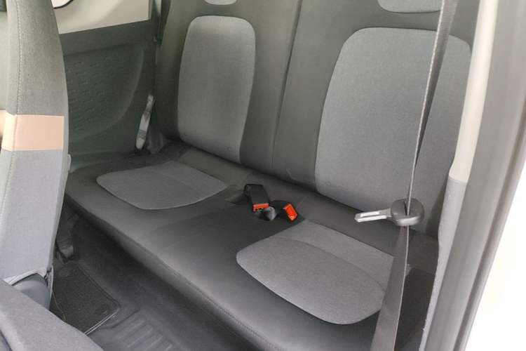 Used Wuling Hongguang MINIEV 2021 Macaron Fashion Model Lithium Iron Phosphate Left Rear Seat