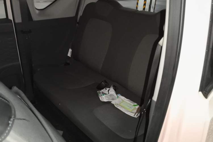 Used Wuling Hongguang MINIEV 2021 Macaron Premium Model – Lithium Iron Phosphate Left Rear Seat