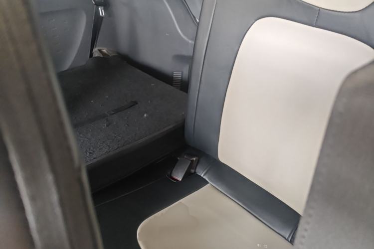 Used Wuling Hongguang MINIEV 2021 Macaron Fashion Edition Lithium-Ion Battery Left Rear Seat