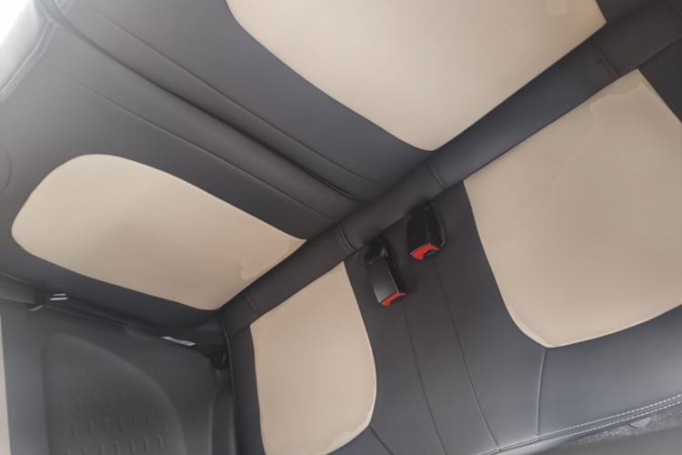 Used Wuling Hongguang MINIEV 2021 Macaron Fashion Model Lithium Iron Phosphate Left Rear Seat
