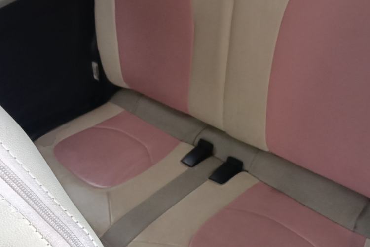 Used Wuling Hongguang MINIEV 2021 Macaron Sandwich Model 120 km Lithium Iron Phosphate Left Rear Seat