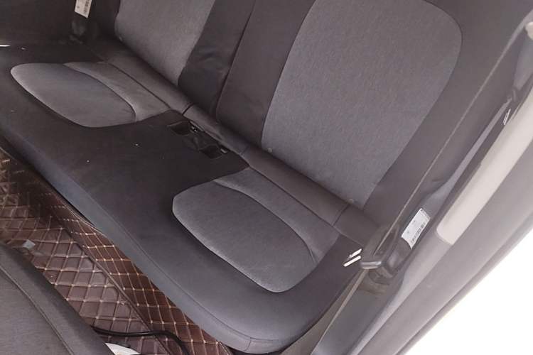 Used Wuling Hongguang MINIEV 2021 Macaron Premium Model – Lithium Iron Phosphate Left Rear Seat