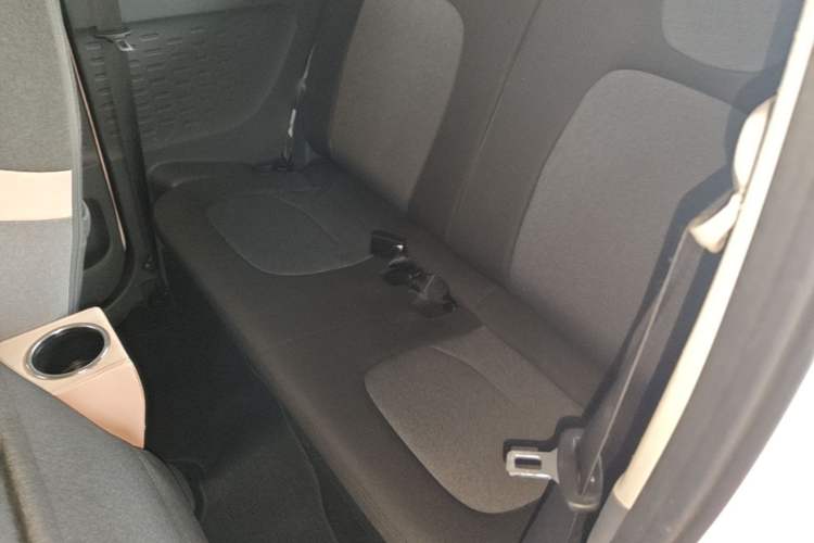 Used Wuling Hongguang MINIEV 2021 Macaron Premium Model – Lithium Iron Phosphate Left Rear Seat
