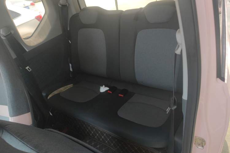 Used Wuling Hongguang MINIEV 2021 Macaron Premium Model – Lithium-NMC Left Rear Seat
