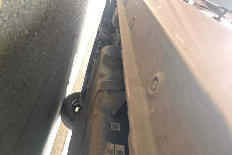 Used Wuling Hongguang MINIEV 2021 Macaron Premium Model – Lithium Iron Phosphate Left Side Sill