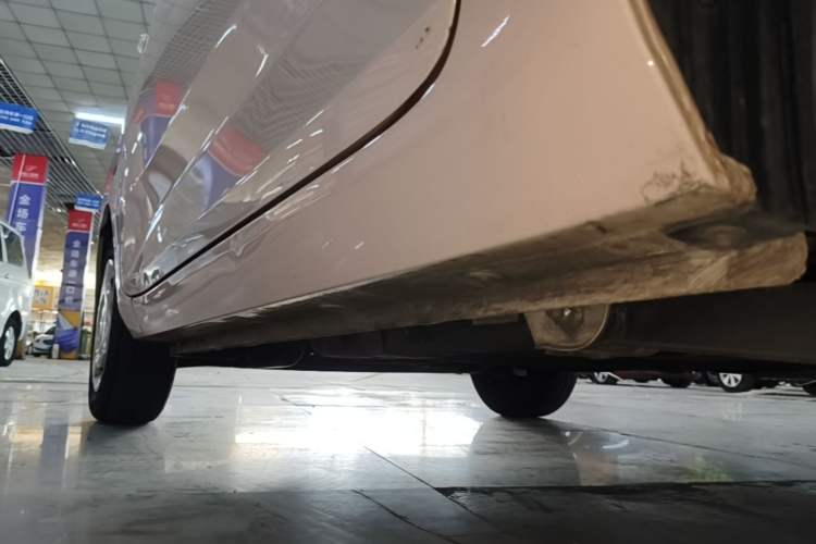 Used Wuling Hongguang MINIEV 2021 Macaron Premium Model – Lithium Iron Phosphate Left Side Sill