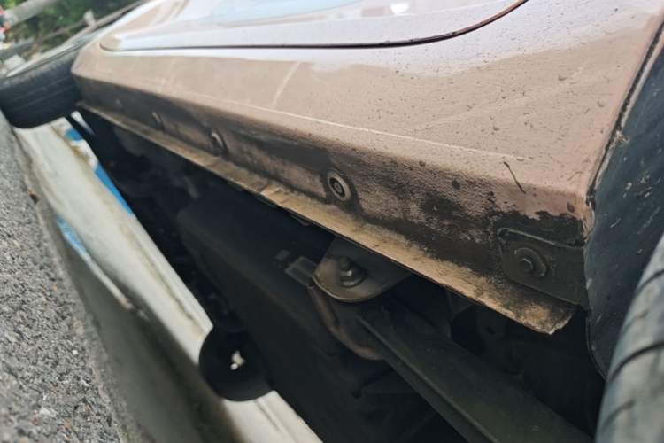 Used Wuling Hongguang MINIEV 2021 Macaron Fashion Model Lithium Iron Phosphate Left Side Sill