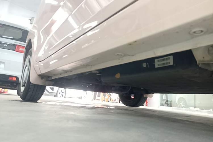 Used Wuling Hongguang MINIEV 2021 Macaron Fashion Edition Lithium-Ion Battery Left Side Sill