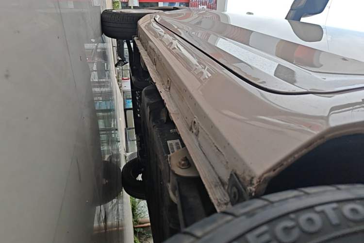 Used Wuling Hongguang MINIEV 2021 Macaron Premium Model – Lithium-NMC Left Side Sill