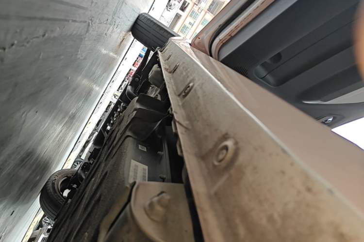 Used Wuling Hongguang MINIEV 2021 Macaron Sandwich Model 170 km Lithium Iron Phosphate Left Side Sill