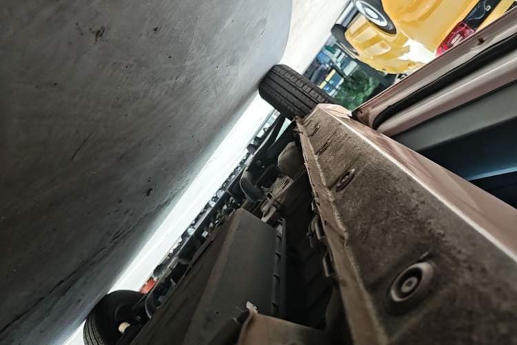 Used Wuling Hongguang MINIEV 2021 Macaron Fashion Model Lithium Iron Phosphate Left Side Sill