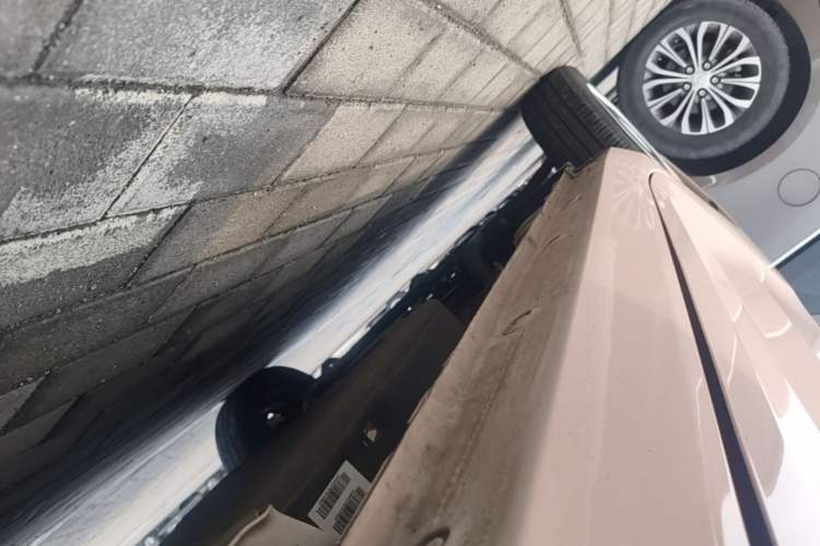 Used Wuling Hongguang MINIEV 2021 Macaron Fashion Model Lithium Iron Phosphate Left Side Sill