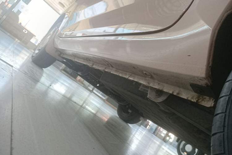 Used Wuling Hongguang MINIEV 2021 Macaron Fashion Model Lithium Iron Phosphate Left Side Sill