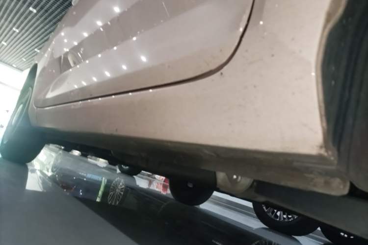 Used Wuling Hongguang MINIEV 2021 Macaron Premium Model – Lithium Iron Phosphate Left Side Sill