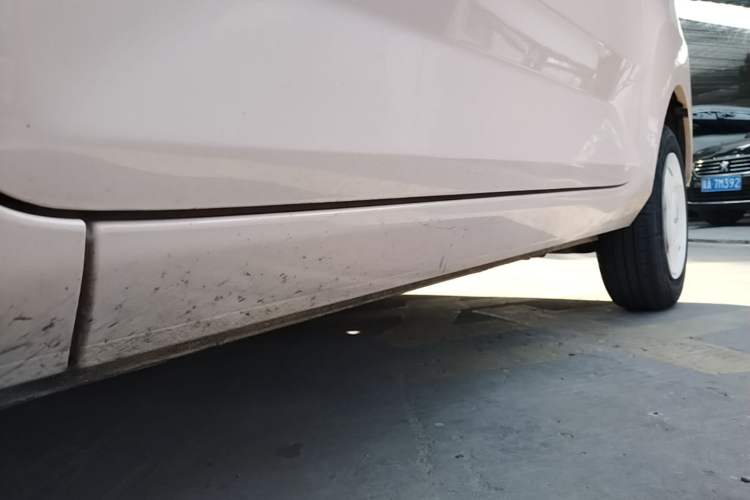 Used Wuling Hongguang MINIEV 2021 Macaron Fashion Model Lithium Iron Phosphate Left Side Sill