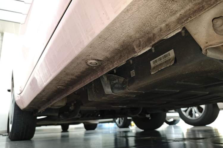 Used Wuling Hongguang MINIEV 2021 Macaron Fashion Model Lithium Iron Phosphate Left Side Sill