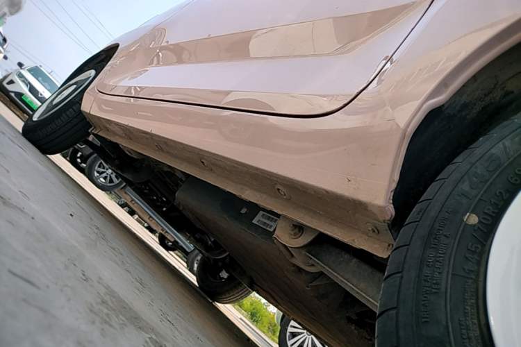 Used Wuling Hongguang MINIEV 2021 Macaron Fashion Model Lithium Iron Phosphate Left Side Sill