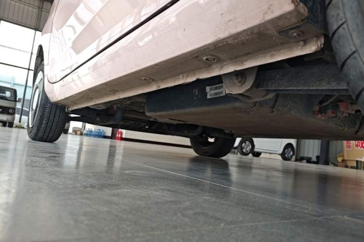 Used Wuling Hongguang MINIEV 2021 Macaron Fashion Edition Lithium-Ion Battery Left Side Sill