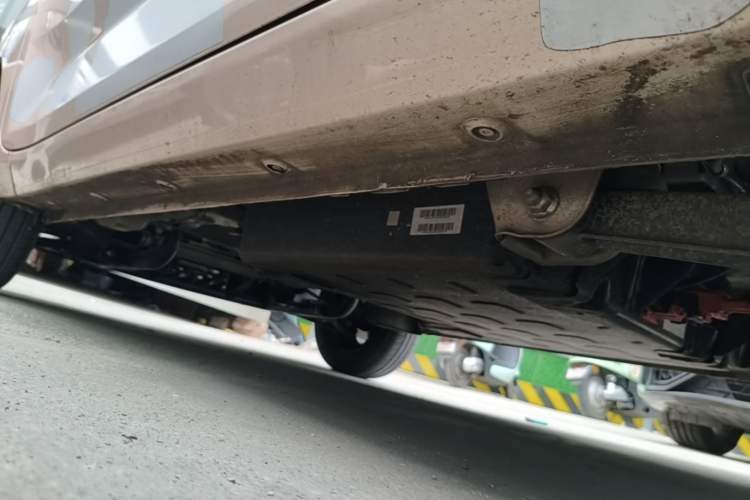 Used Wuling Hongguang MINIEV 2021 Macaron Fashion Edition Lithium-Ion Battery Left Side Sill