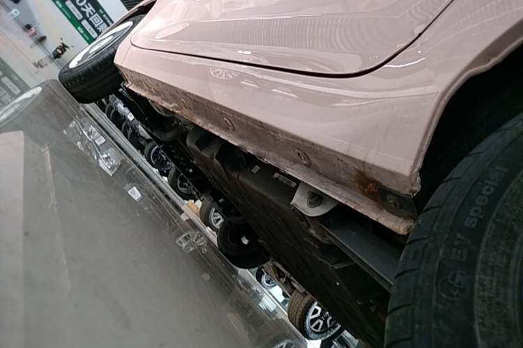 Used Wuling Hongguang MINIEV 2021 Macaron Premium Model – Lithium Iron Phosphate Left Side Sill