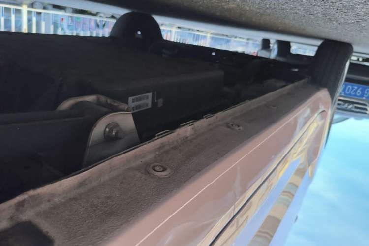 Used Wuling Hongguang MINIEV 2021 Macaron Fashion Model Lithium Iron Phosphate Left Side Sill