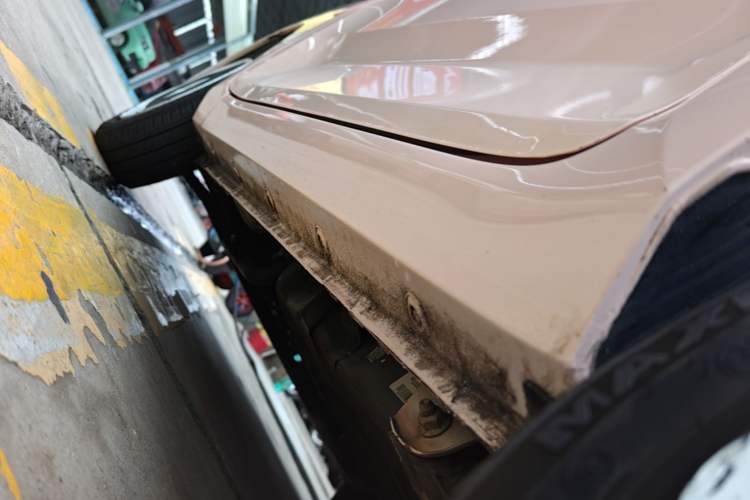 Used Wuling Hongguang MINIEV 2021 Macaron Premium Model – Lithium-NMC Left Side Sill