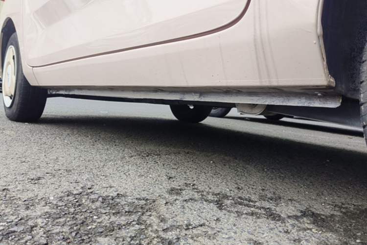 Used Wuling Hongguang MINIEV 2021 Macaron Premium Model – Lithium Iron Phosphate Left Side Sill