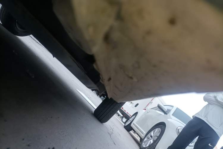 Used Wuling Hongguang MINIEV 2021 Macaron Premium Model – Lithium-NMC Left Side Sill