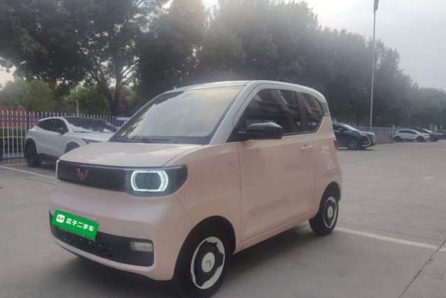 Ojetý Wuling Hongguang MINIEV 2021 Macaron Premium Model – Lithium Iron Phosphate