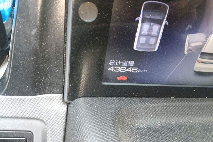 Used Wuling Hongguang MINIEV 2021 Macaron Premium Model – Lithium-NMC Odometer Close Up