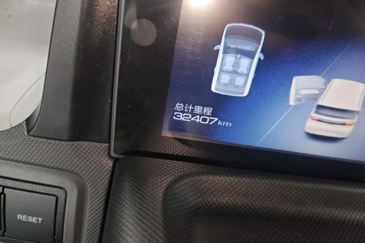 Used Wuling Hongguang MINIEV 2021 Macaron Fashion Model Lithium Iron Phosphate Odometer Close Up