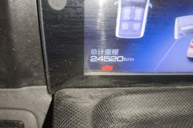 Used Wuling Hongguang MINIEV 2021 Macaron Premium Model – Lithium Iron Phosphate Odometer Close Up