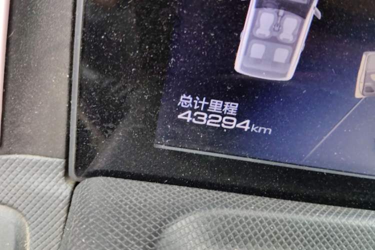 Used Wuling Hongguang MINIEV 2021 Macaron Premium Model – Lithium Iron Phosphate Odometer Close Up