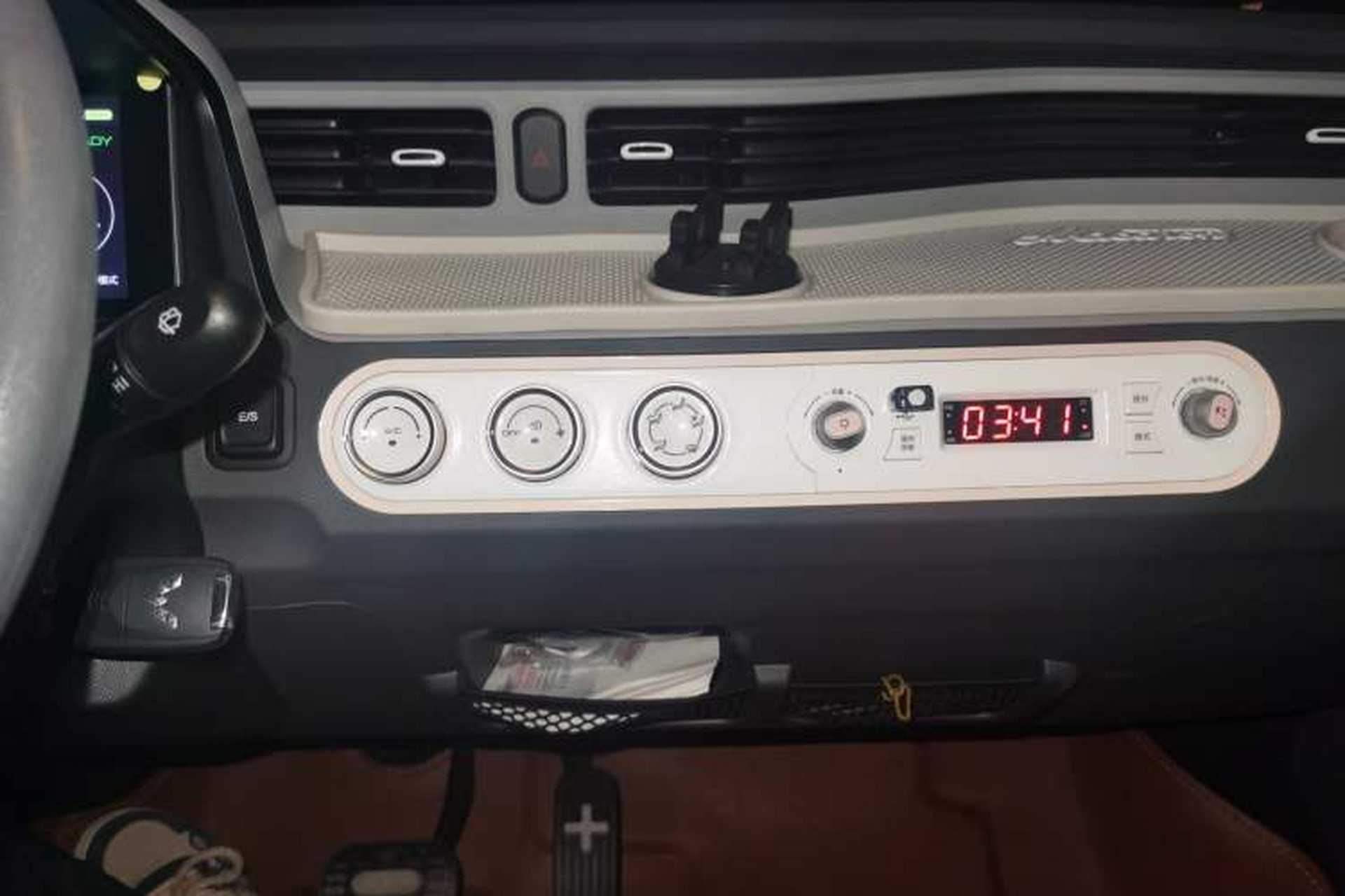 Used Wuling Hongguang MINIEV 2021 Macaron Fashion Model Lithium Iron Phosphate Audio And AC Panel
