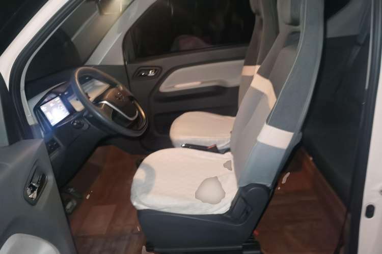 Used Wuling Hongguang MINIEV 2021 Macaron Fashion Model Lithium Iron Phosphate Left Front Seat