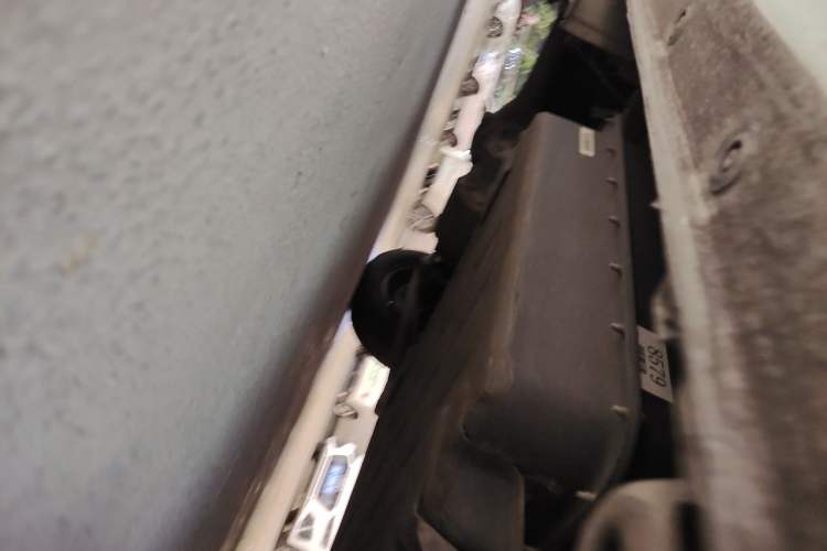 Used Wuling Hongguang MINIEV 2021 Macaron Fashion Model Lithium Iron Phosphate Chassis Front Right