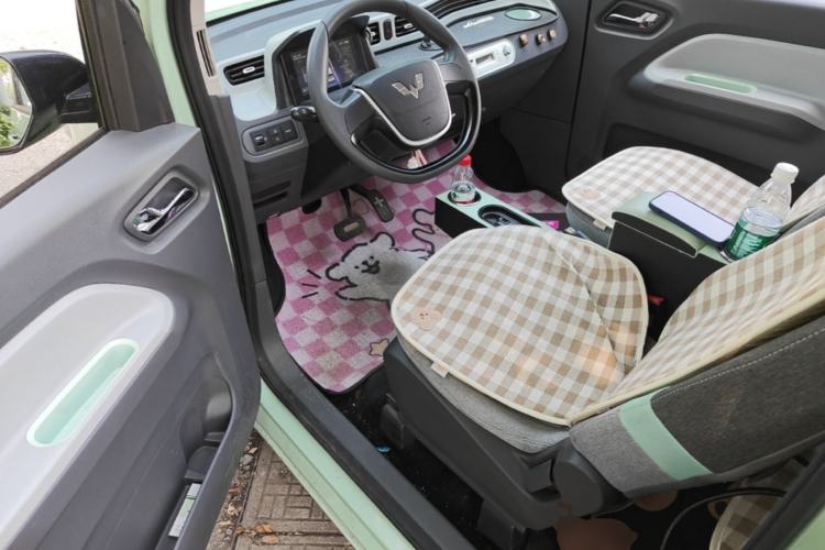 Used Wuling Hongguang MINIEV 2021 Macaron Premium Model – Lithium Iron Phosphate Driver Seat